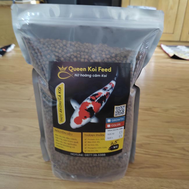 queen-koi-feed/queen-koi-feed-tui-25-kg-thuc-an-cho-ca-koi-sieu-tang-truong